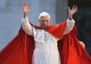 Benedykt XVI podjął decyzję o rezygnacji z urzędu